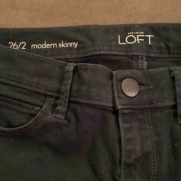 LOFT size 2/4 jeans - Picture 5 of 9